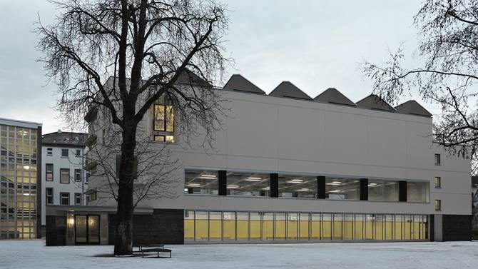 Turnhalle Heinrich-von-Gagern Gymnasium Frankfurt Ansicht