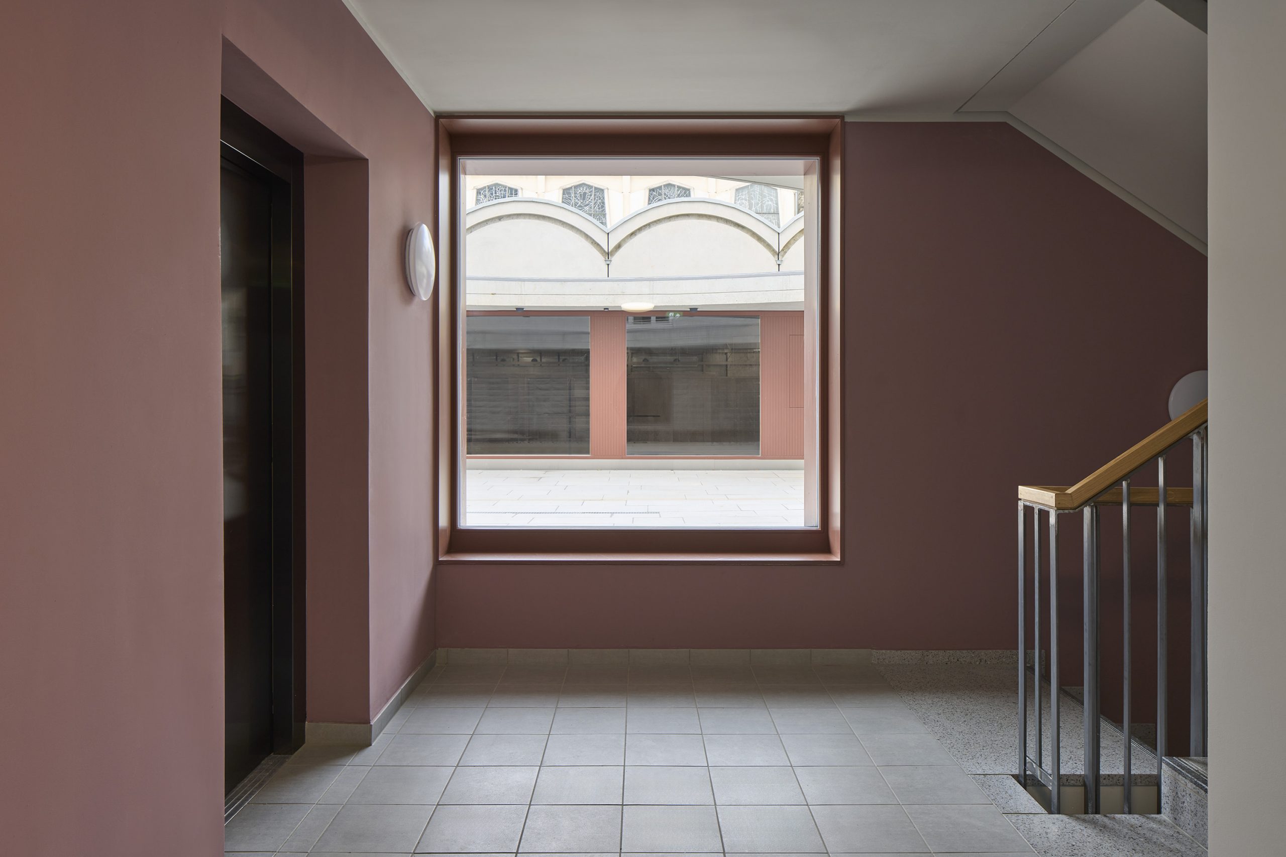 Zentrum St. Nicolai in Frankfurt Wohnhaus Treppenhau